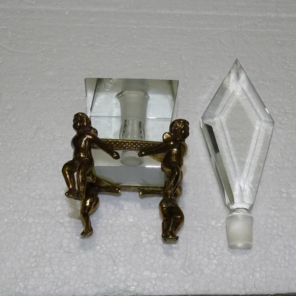 VINTAGE PERFUME WITH 4 CHERUBS - Picture 4 of 8